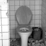 Spoleto, sindaco Cardarelli chiude tutti i bagni pubblici: “Troppo degrado”