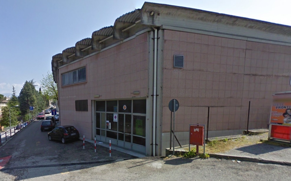 Spoleto, problemi per ristrutturazione del tetto del palazzetto ... Ristrutturazione del tetto