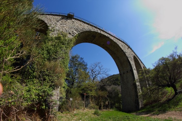 La foto del giorno è l'ex ferrovia Spoleto-Norcia (dal sito http://leonardix.altervista.org/)