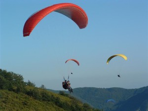 Turista francese precipita col parapendio in zona monte Vettore