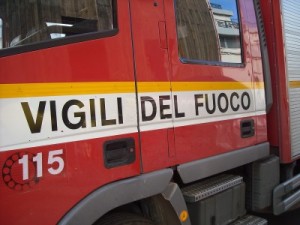 Spoleto, fiamme nelle notte in un condominio