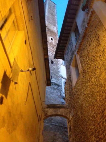 Spoleto, la foto del giorno è "La torre dell'olio" di Stefania Cardinali