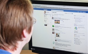 facebook-stalking-_2488435b
