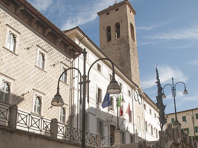 palazzo_comunale_spoleto