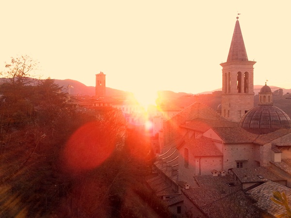 Tramonto spoletino, di Paola Patrizi 